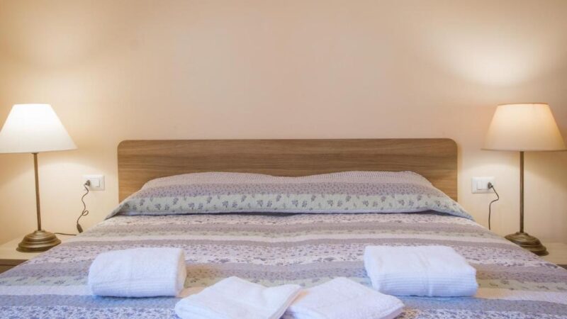 Apartment BLU double bedroom detail